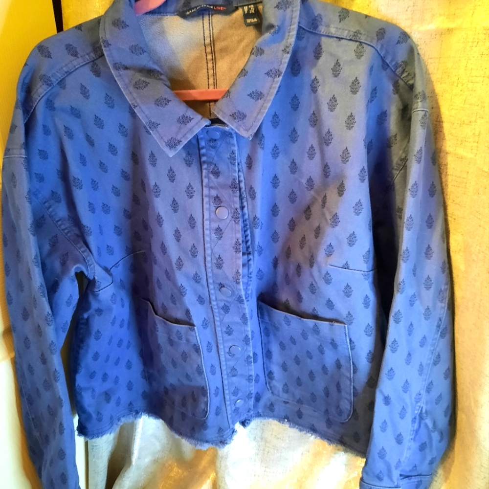 Isaac Mizrahi Soft Jean Patterned Jacket